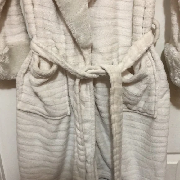 la Vie En Rose Robe - Picture 3 of 4